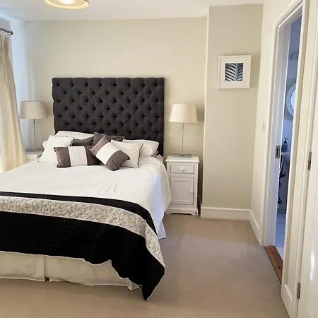 Clearwater Cove Rosslare Stand County Wexford * Walsheslough